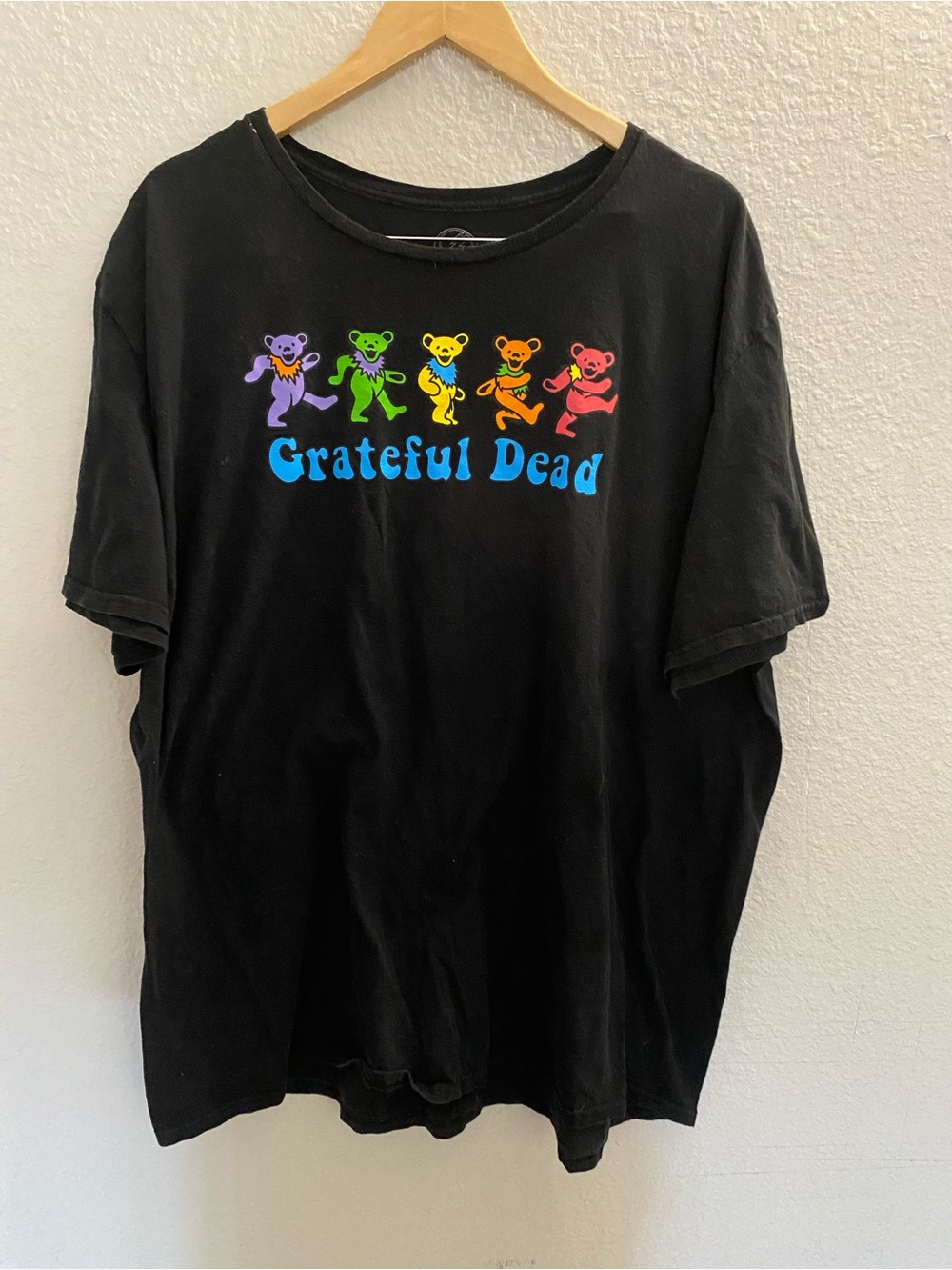 Grateful Dead Black Tee with Rainbow Dancing Bears Size 3XL